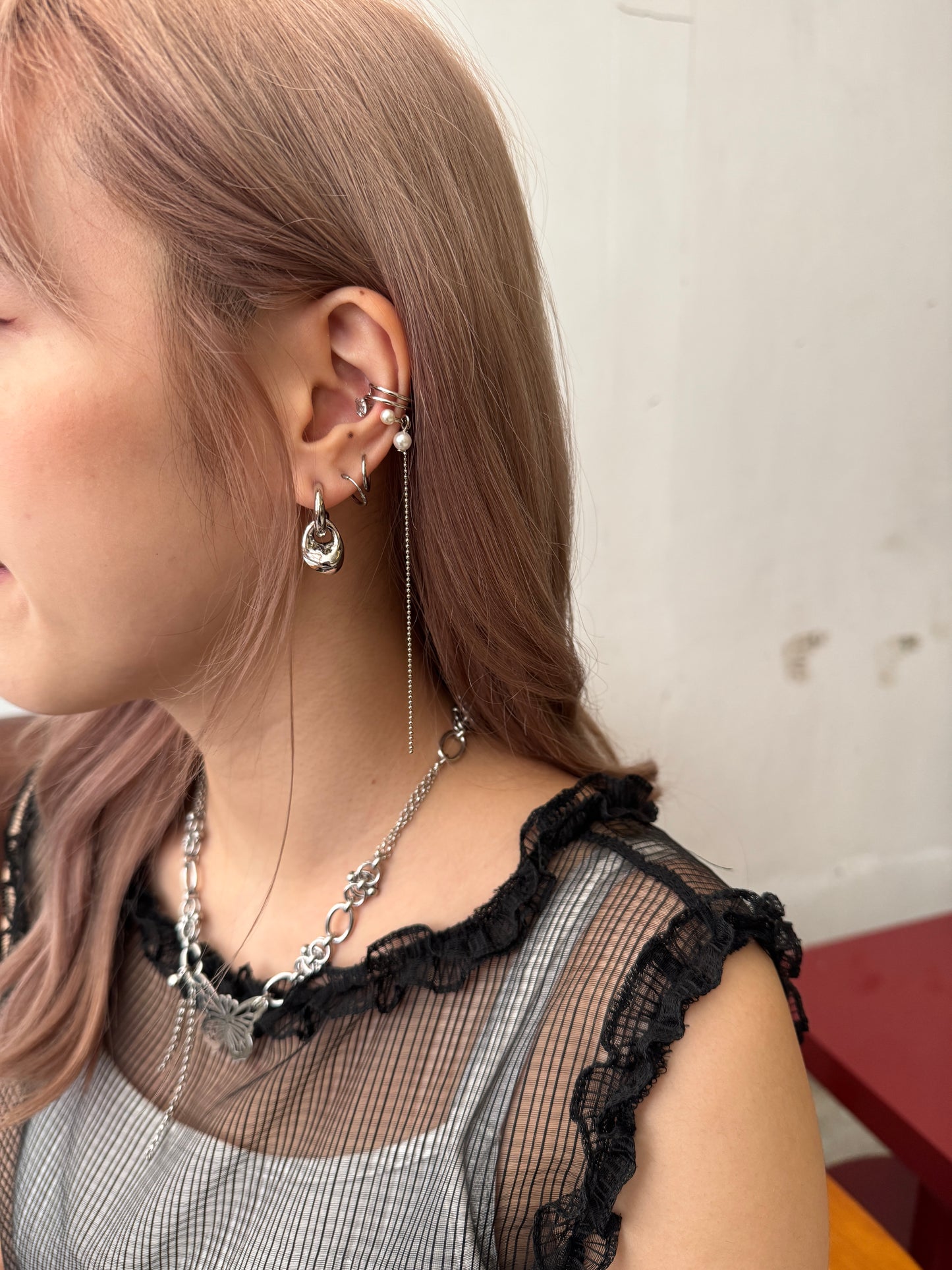 現貨⸜ ♡ ⸝層次扣扣珍珠吊鏈EARCUFF