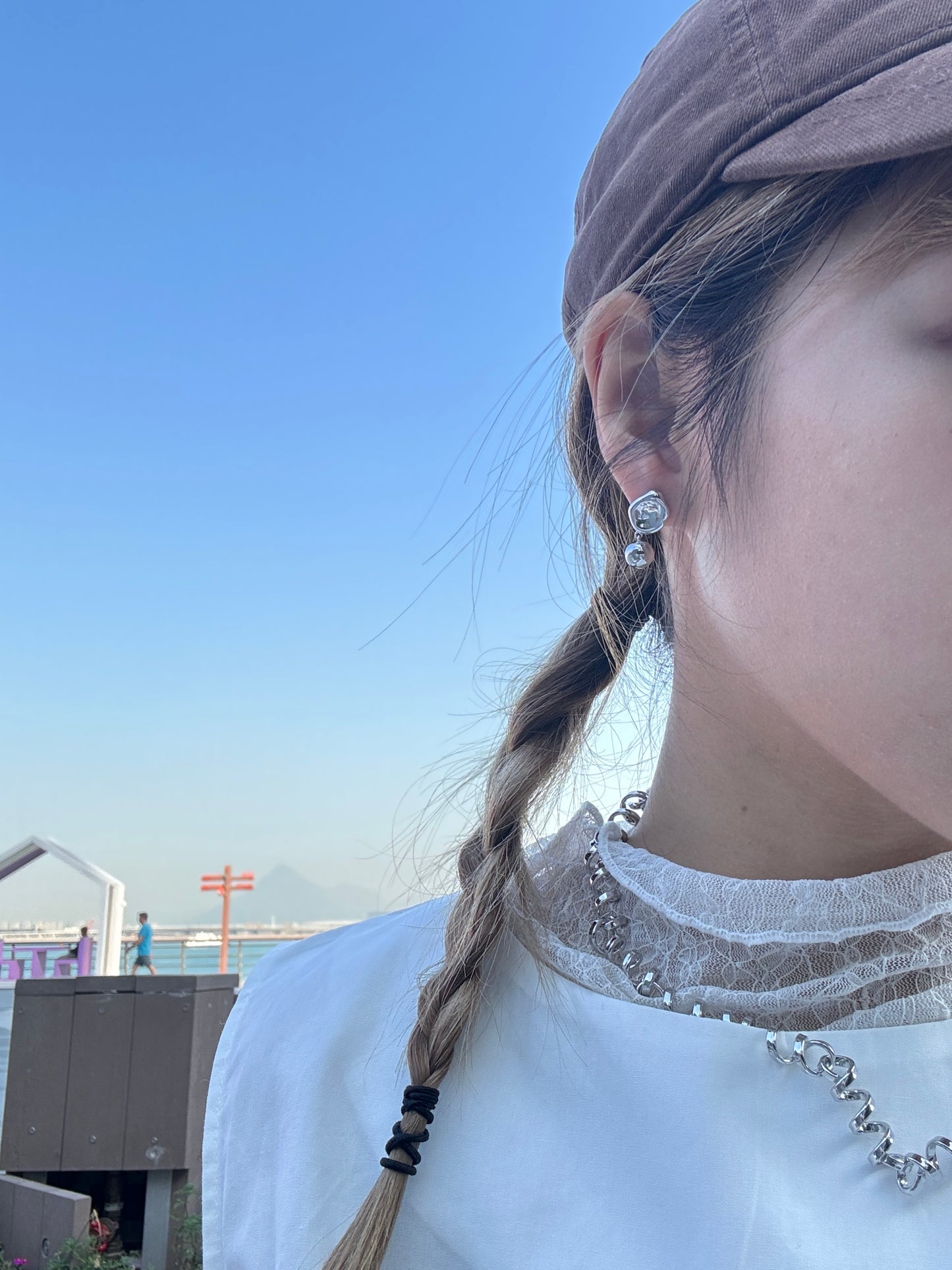 ￼簡單圓壓紋搖搖耳環