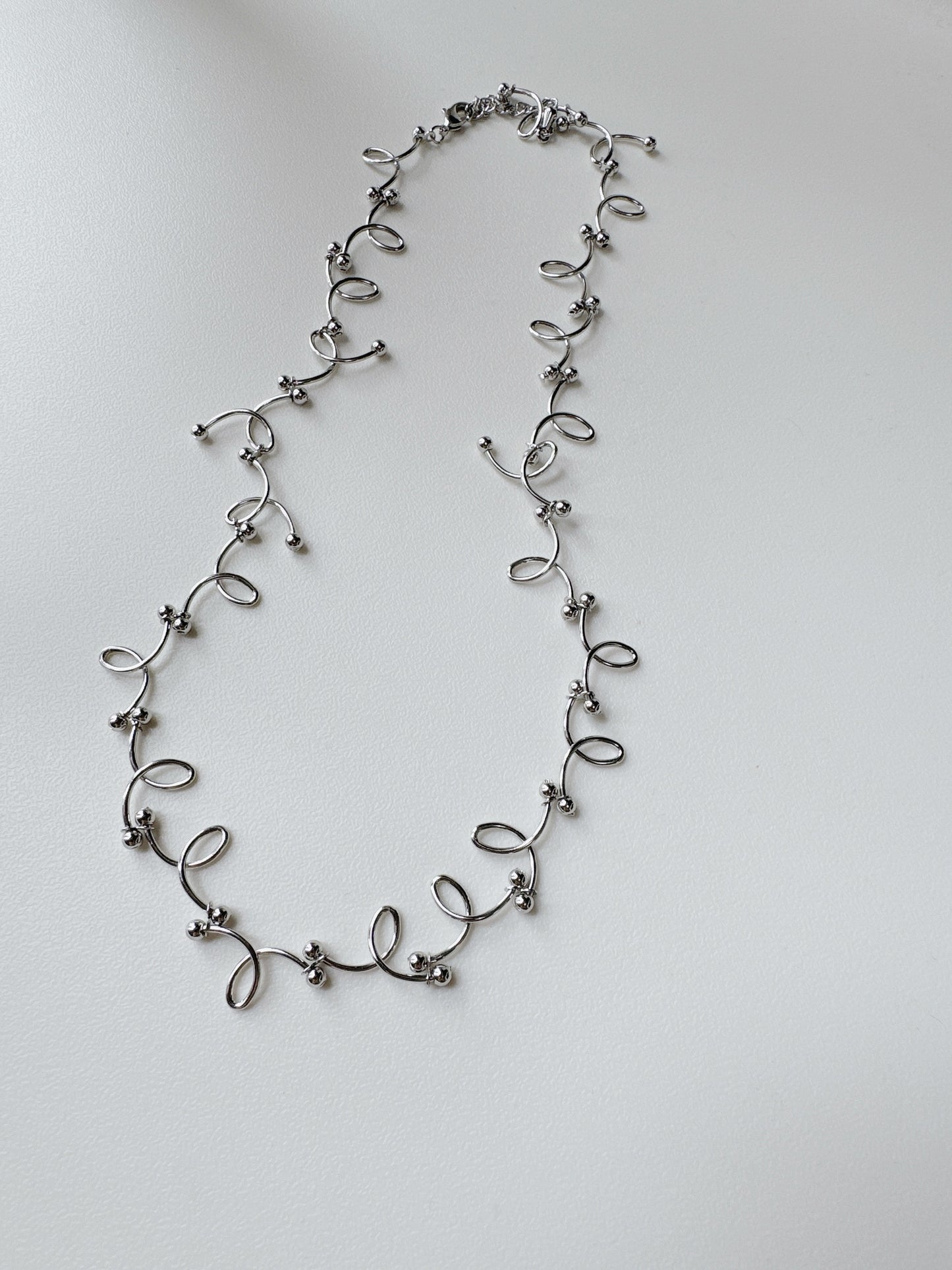 店主推薦♡︎扭圈點點百撘頸鏈