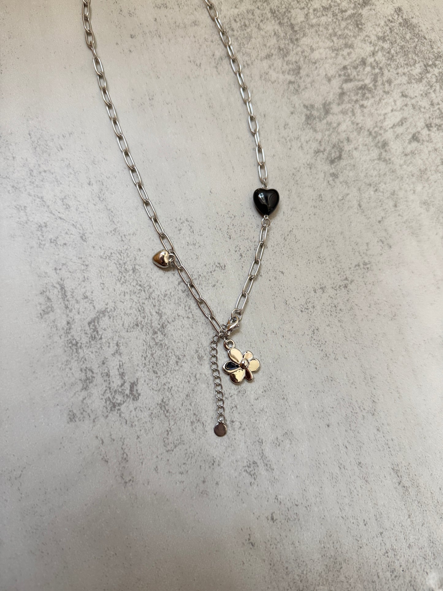 黑心心X花形頸鏈