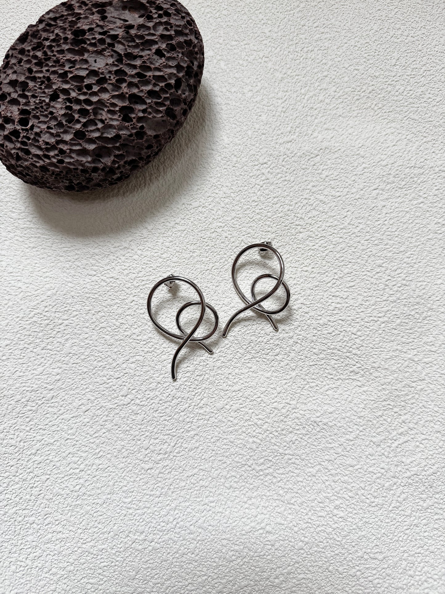 雙重疊圈圈耳環～