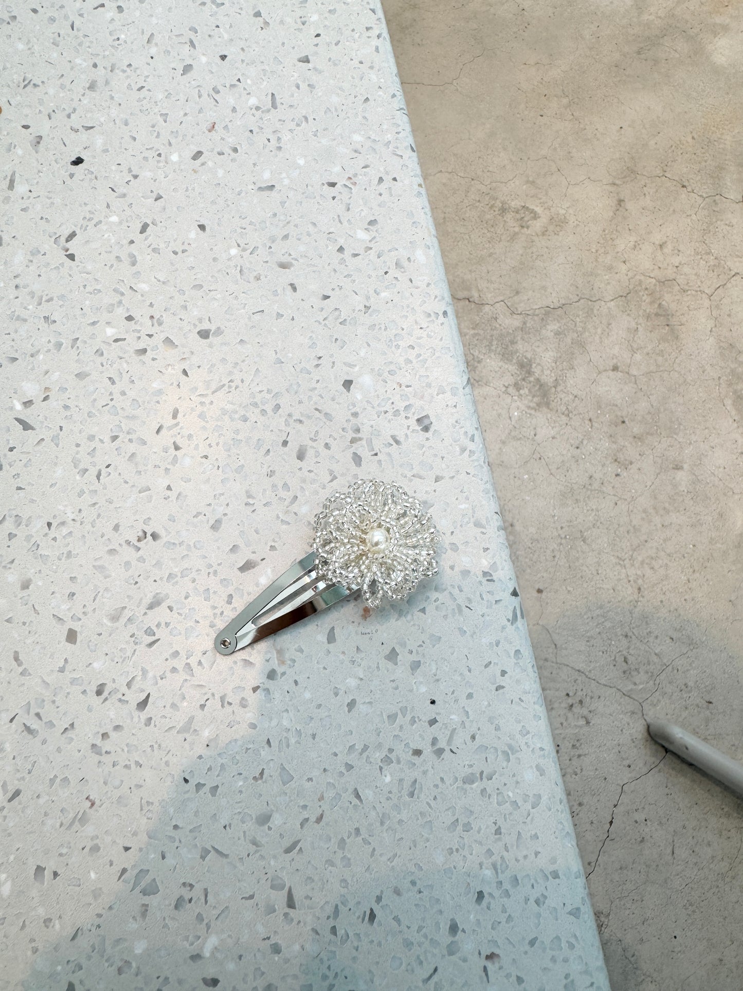 透明細珠珠髮夾