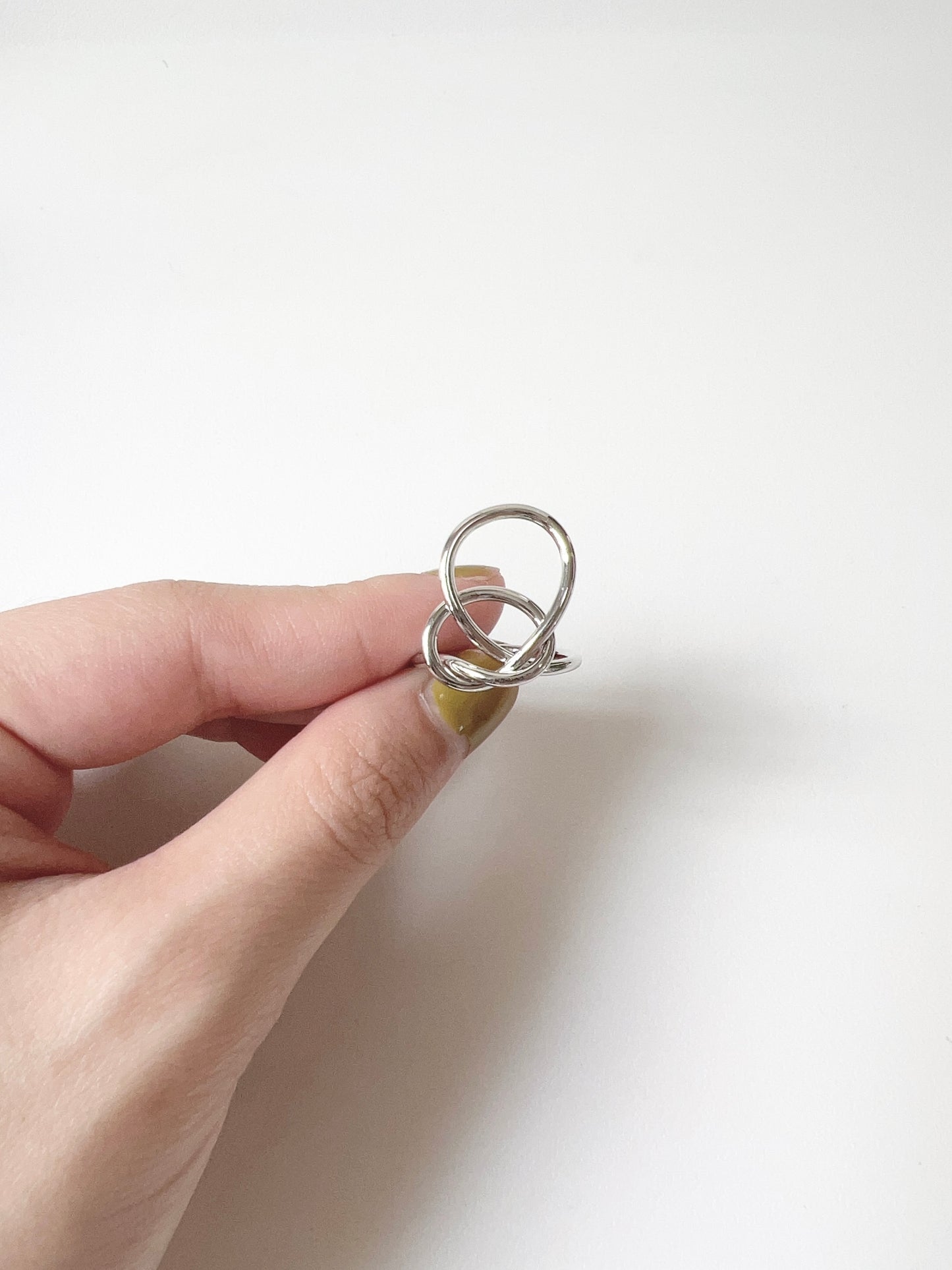 不同大小的圈圈RING