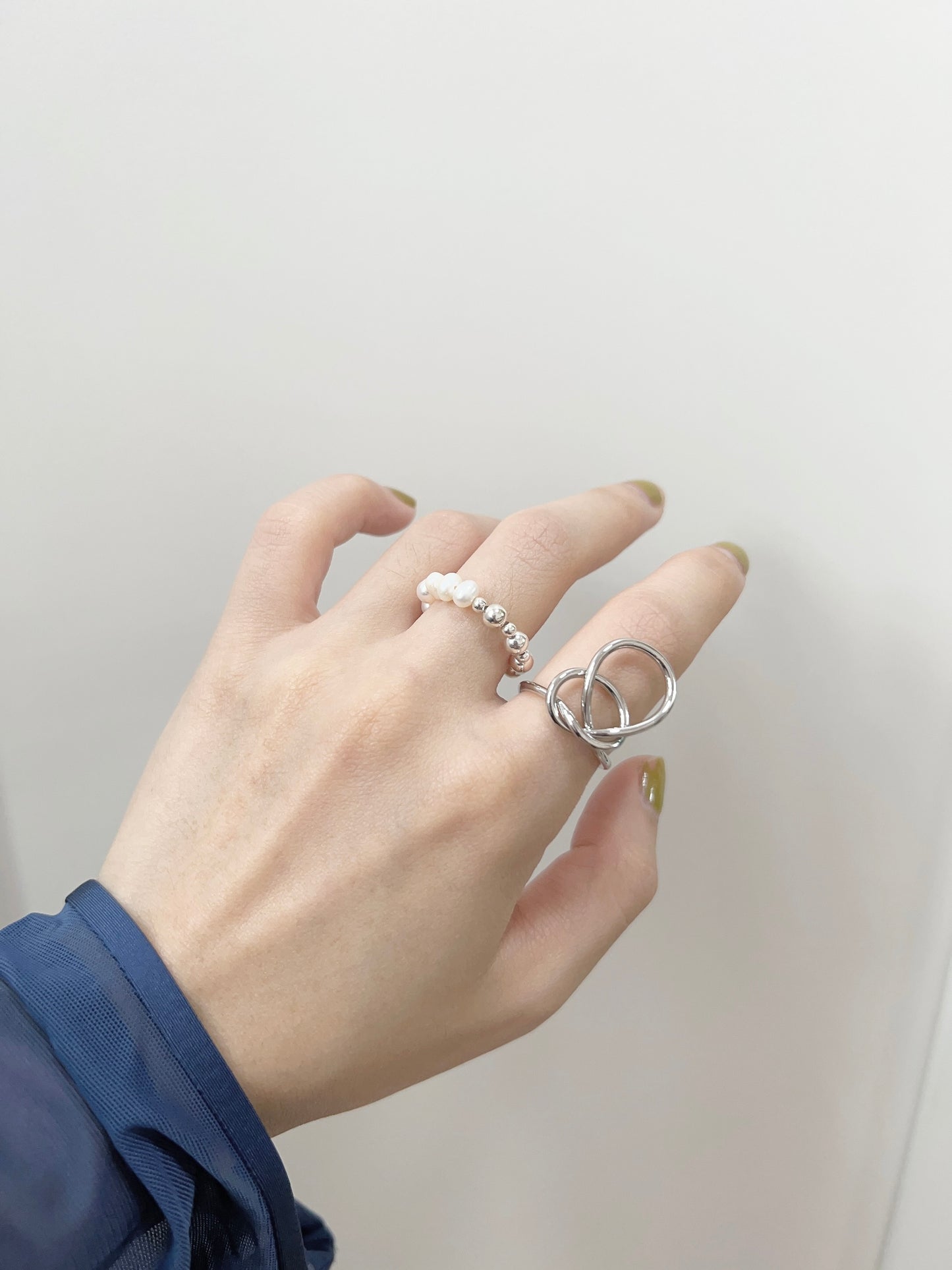 不同大小的圈圈RING