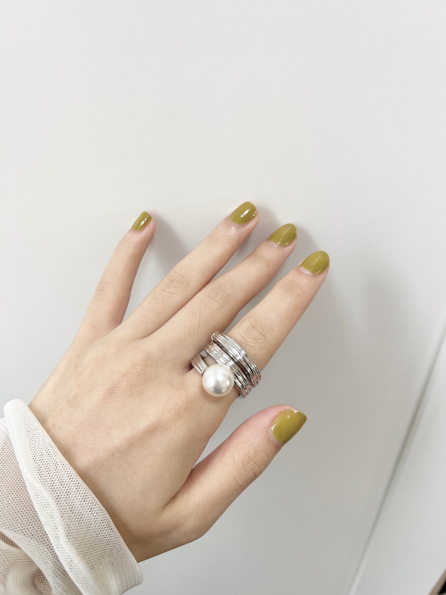 一層一層的珍珠粗RING