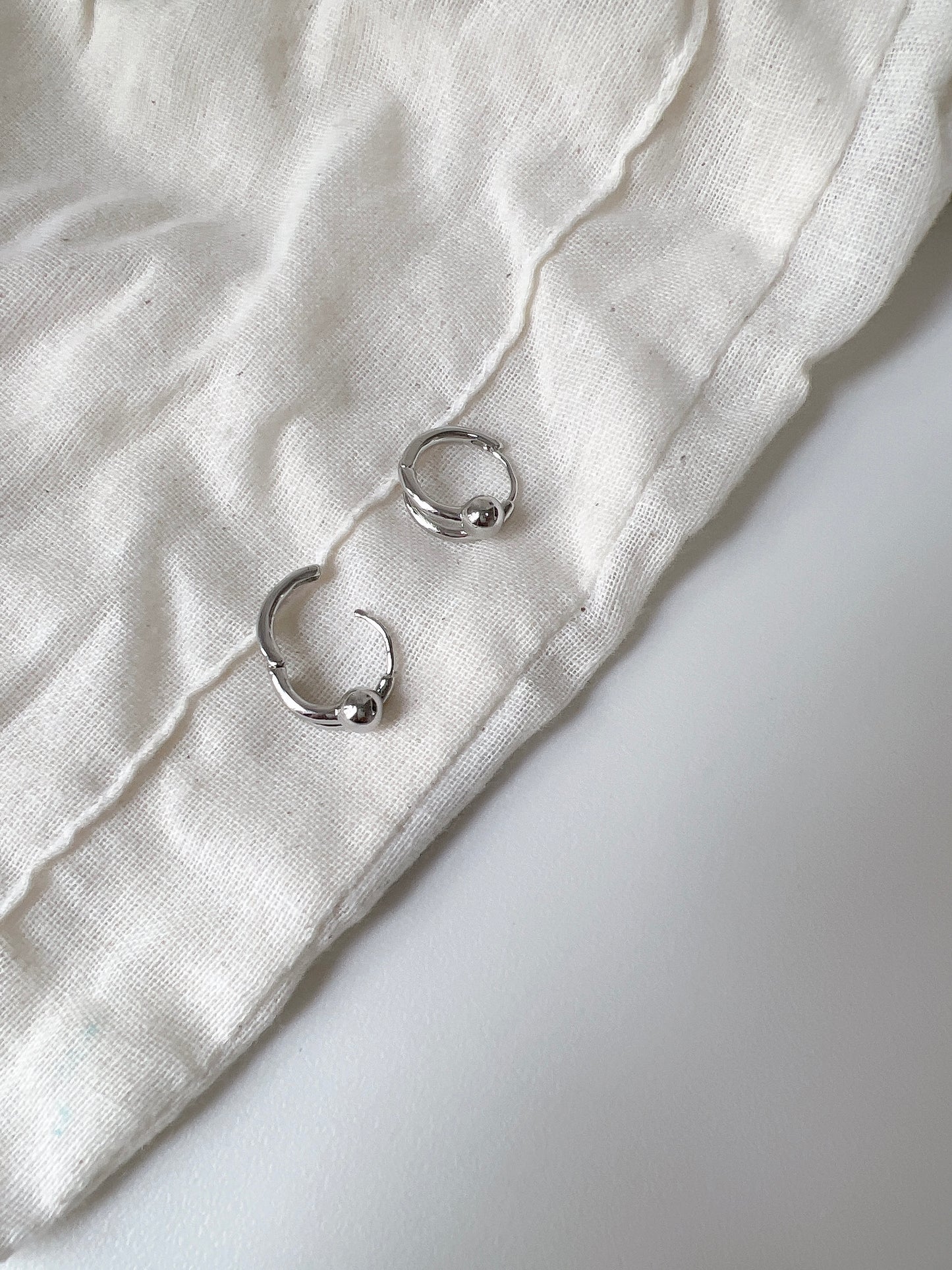 日常// 小彎珠珠耳環