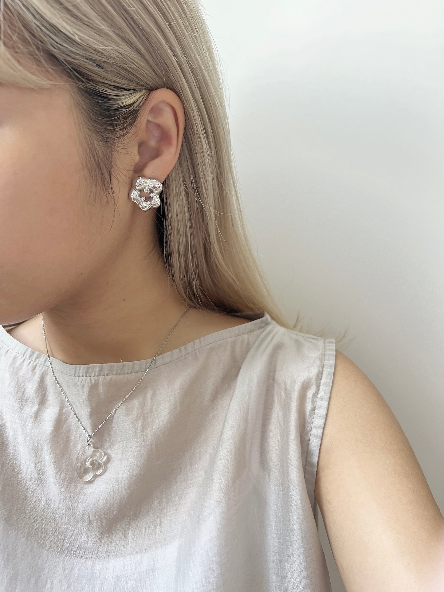 不規則花花閃石耳環