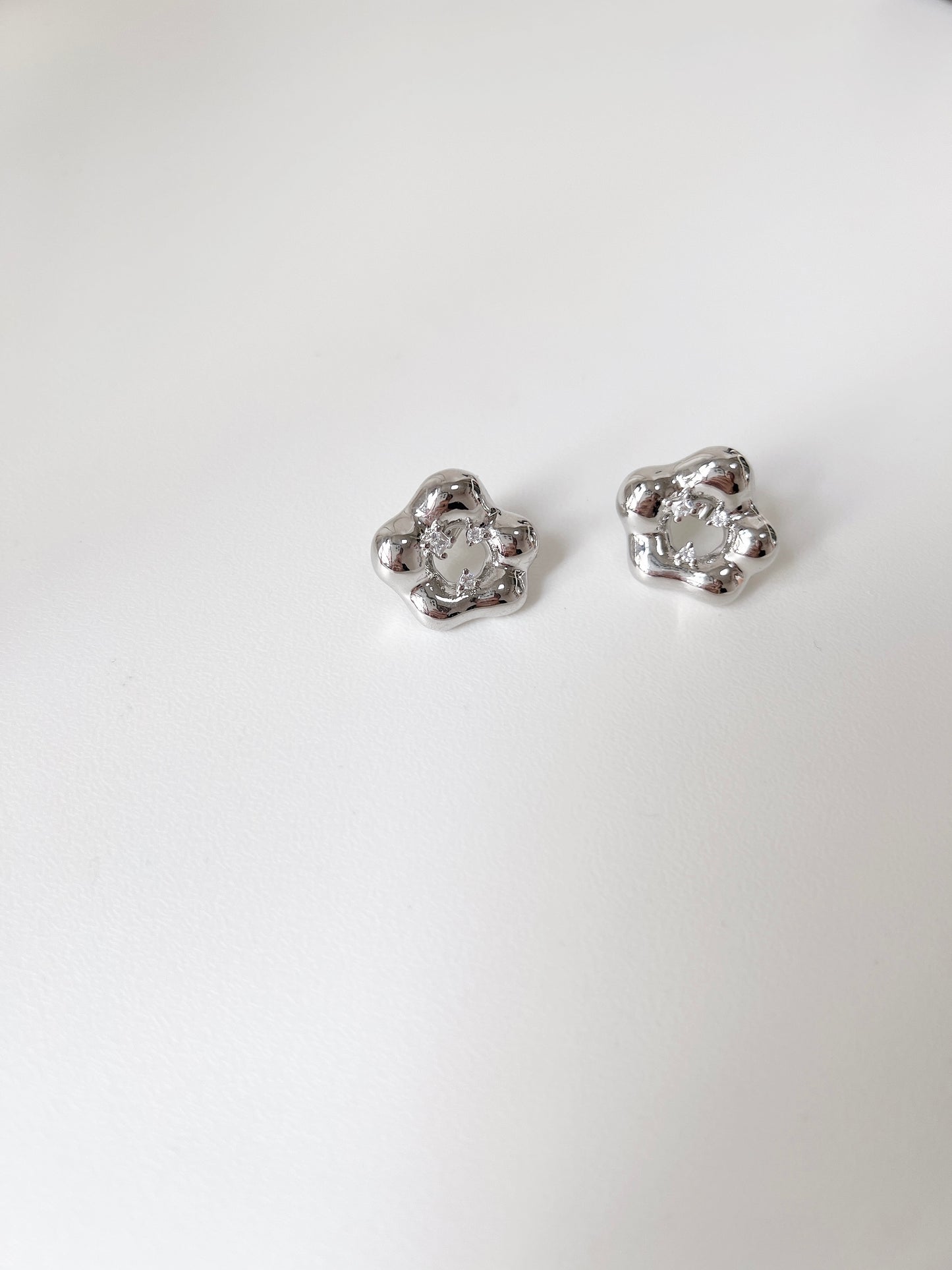 不規則花花閃石耳環