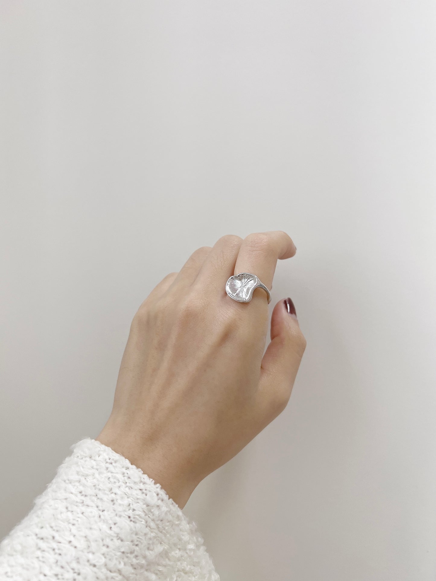 凹壓紋開口戒指