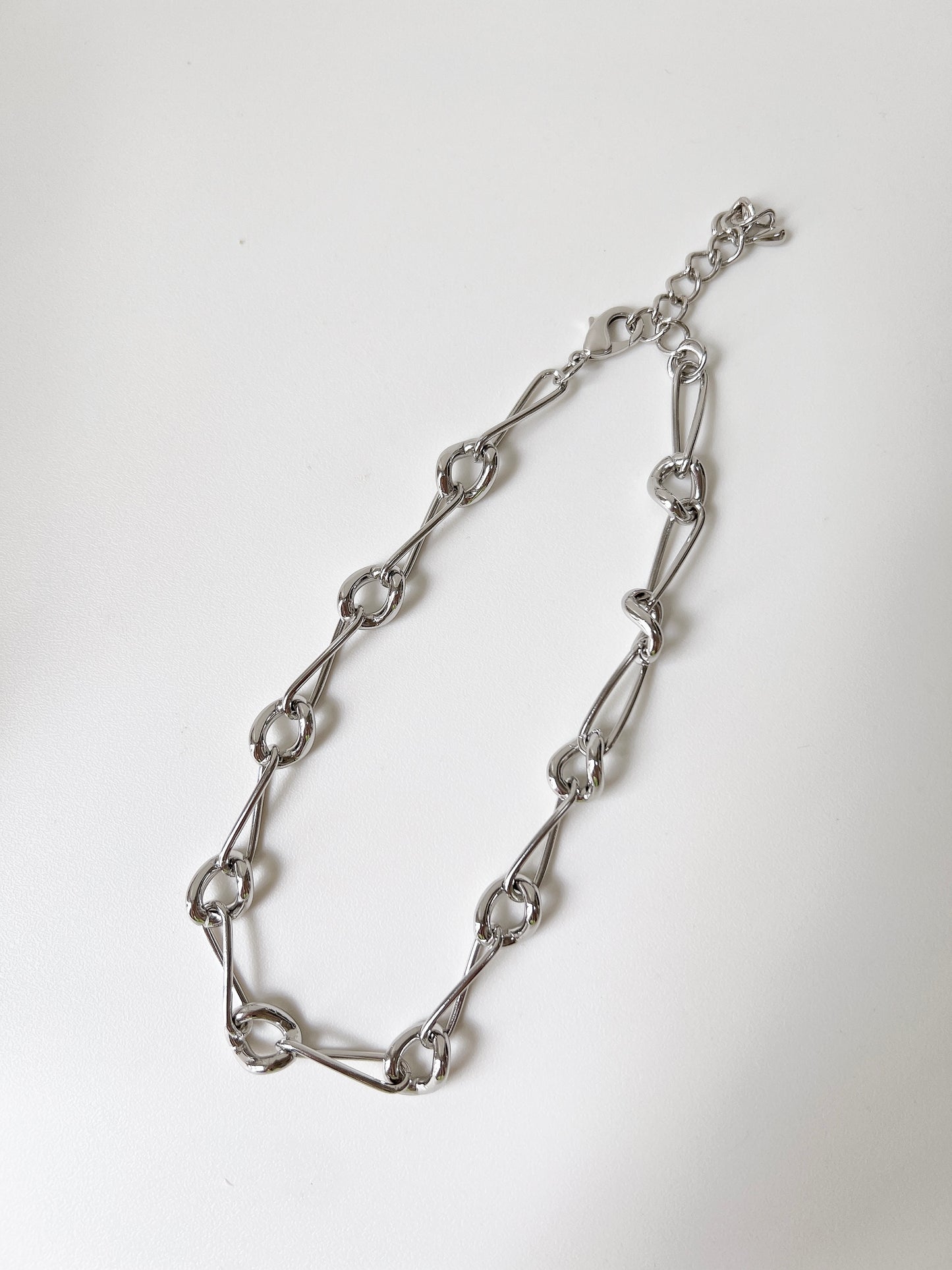 必買款！微波浪扣扣頸鏈