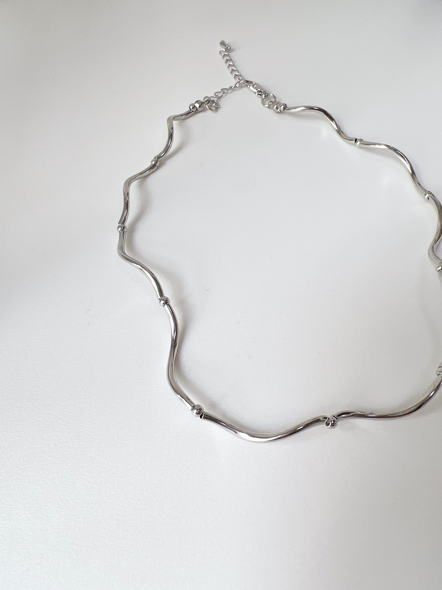 氣質波浪微曲頸鏈