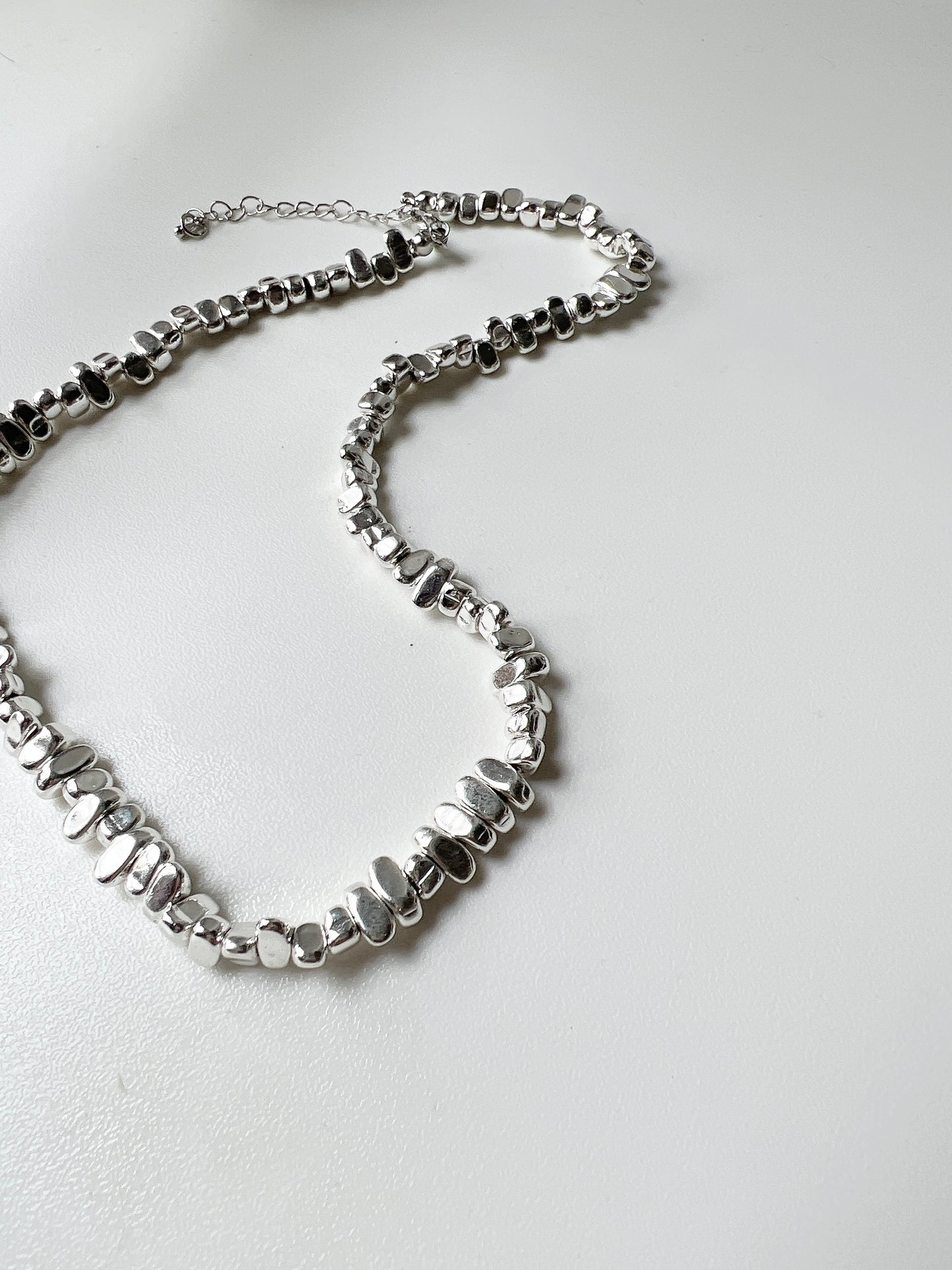 Must buy！質感不規則粒粒頸鏈